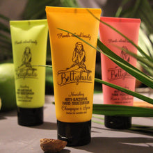 Load image into Gallery viewer, Rum and Blackcurrant Hand Cream Beauty Betty Hula